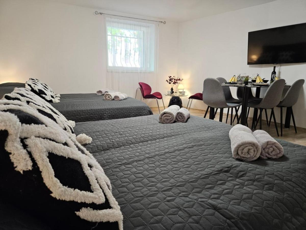 Holiness Apartmanok Szeged Luaran gambar