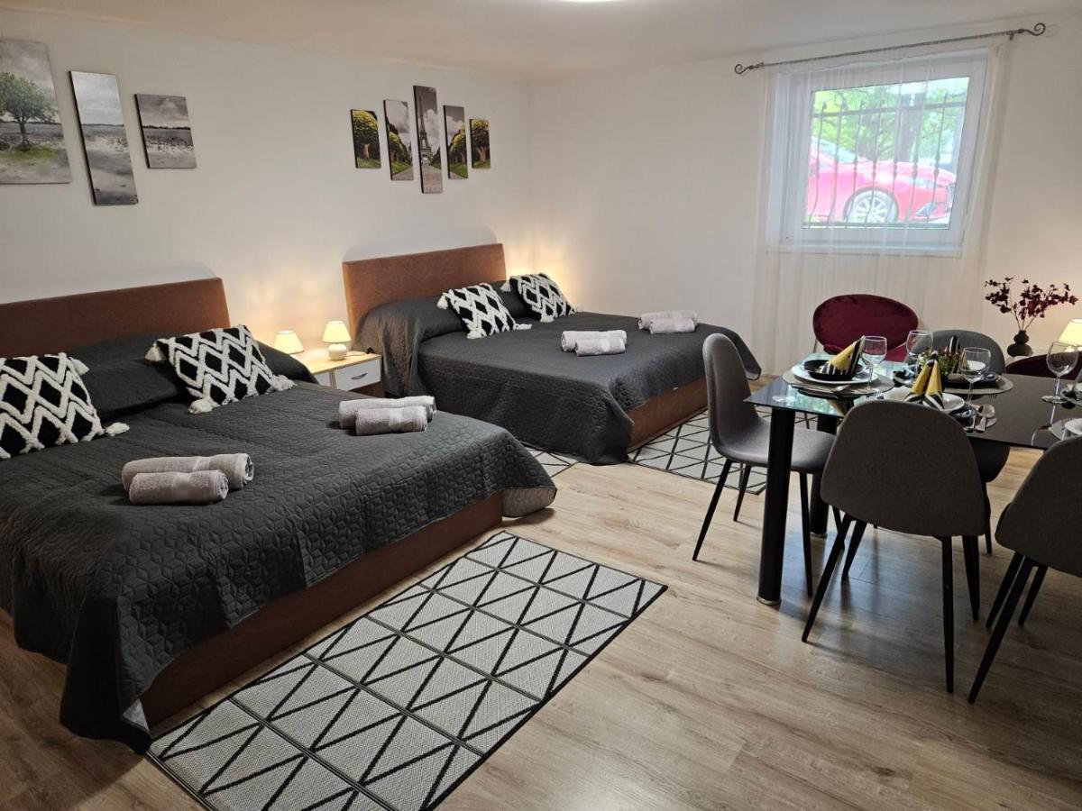 Holiness Apartmanok Szeged Luaran gambar