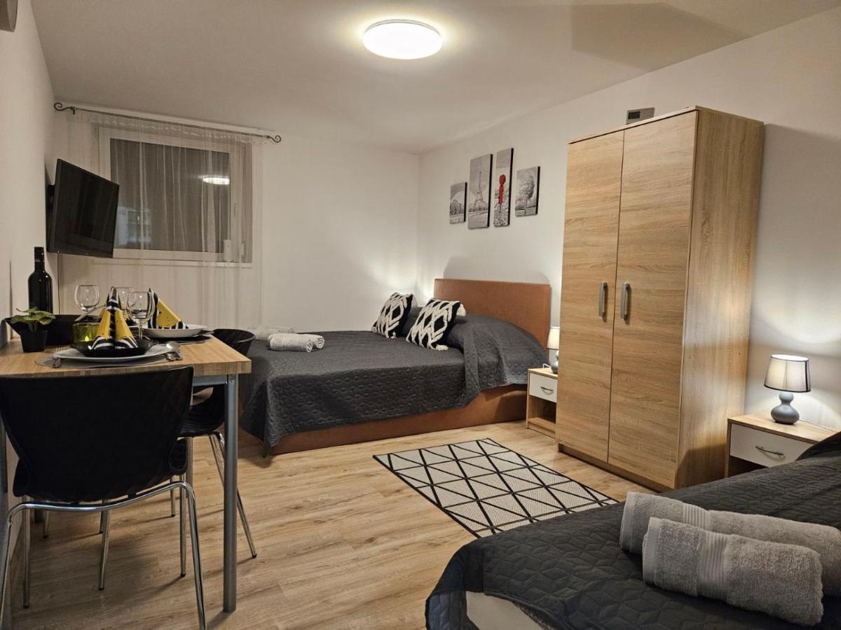 Holiness Apartmanok Szeged Luaran gambar