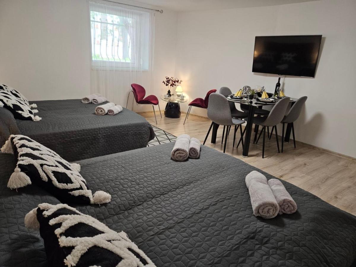 Holiness Apartmanok Szeged Luaran gambar